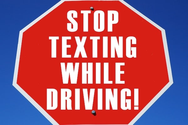 texting-while-driving